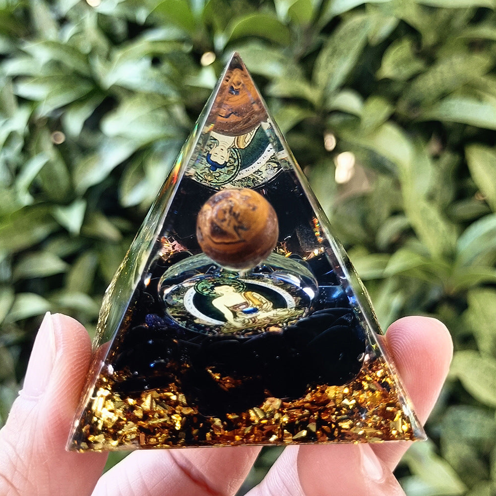 Natural Crystal Gravel Inlaid Pyramid, Exquisite Resin Handicraft for Desktop Home Decoration