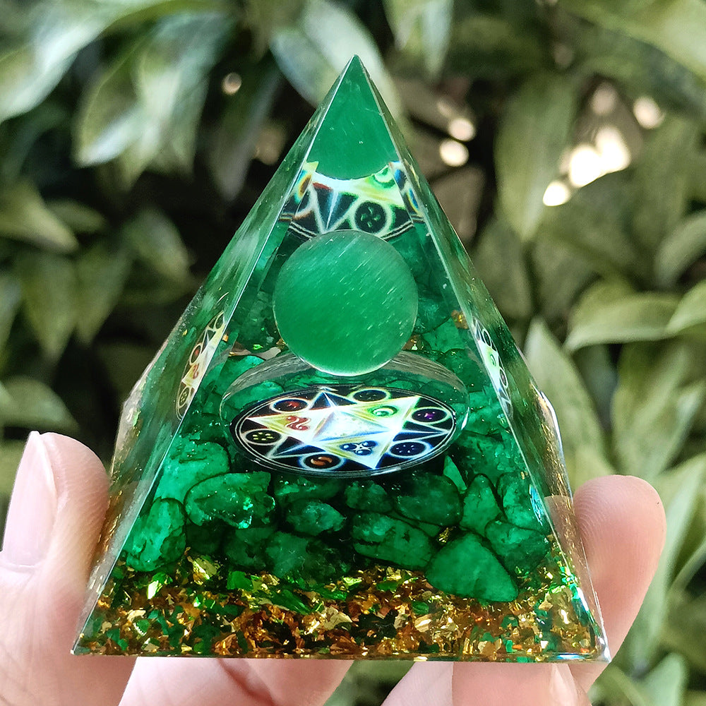 Hot Sale Resin Crystal Chip Pyramid, Multi-purpose Handicraft for Desktop, Home Decor & Aquarium Landscaping, Gift