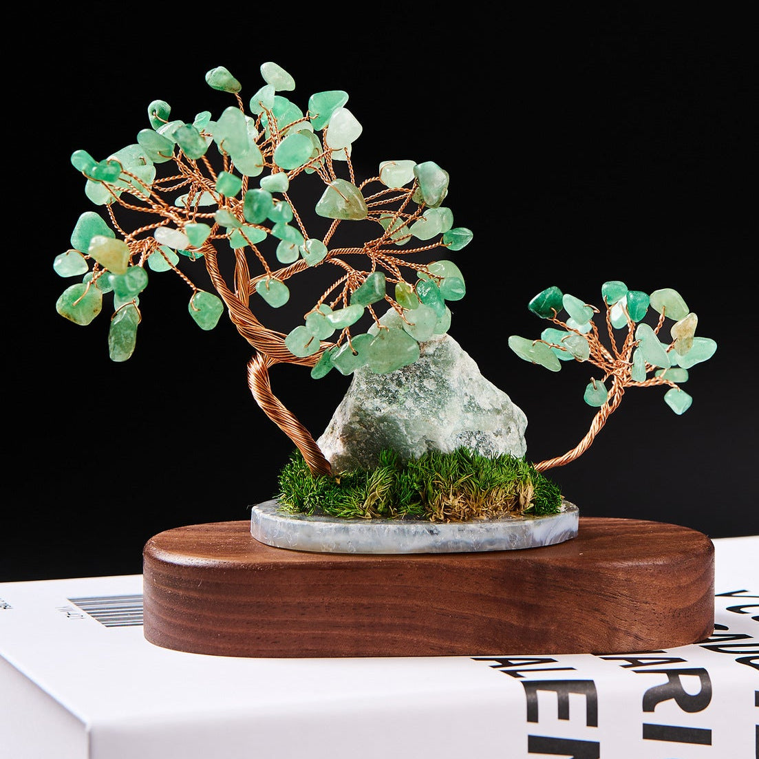 Natural Raw Crystal Tree Ornament with Crushed Crystal Chips, Premium Unique Money Tree in Mini Fish Tank, Crystal Energy Desktop Decor Gift for Home & Office