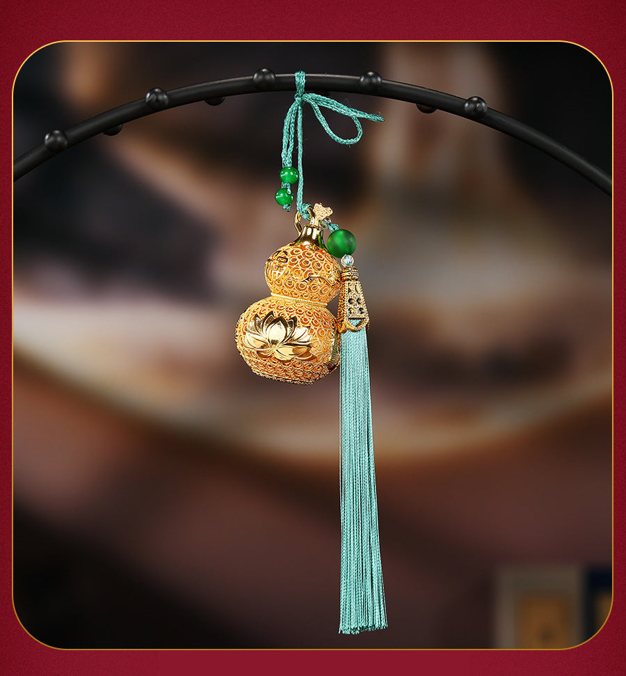 Brass Filigree Wu Lou Gourd Ornament, Mini Hollow Openable Brass Gourd Pendant, Fortune & Longevity Hanging Craft for Home Desktop Decor