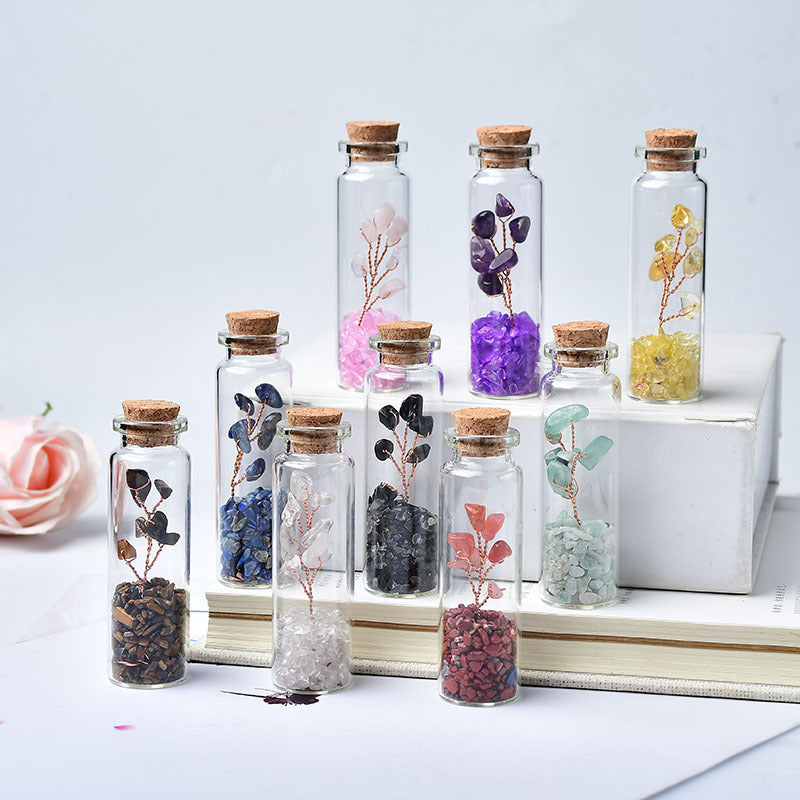 Natural Crushed Crystal Chips Tree in Mineral Specimen Bottle, Multi‑Material Crystal Tree Glass Wishing Bottle Handicraft Ornament, Home Desktop Decorative Display Piece