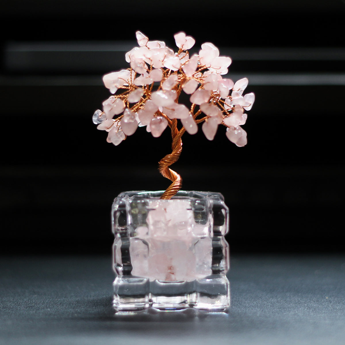 Natural Crushed Crystal Chips Money Tree Handicraft Ornament, Cinnabar Crystal Tree Home Office Desktop Decor, Prosperity Luck Gift for Housewarming & Business