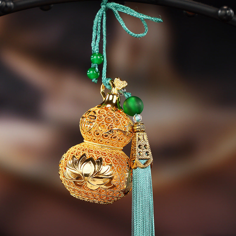 Brass Filigree Wu Lou Gourd Ornament, Mini Hollow Openable Brass Gourd Pendant, Fortune & Longevity Hanging Craft for Home Desktop Decor