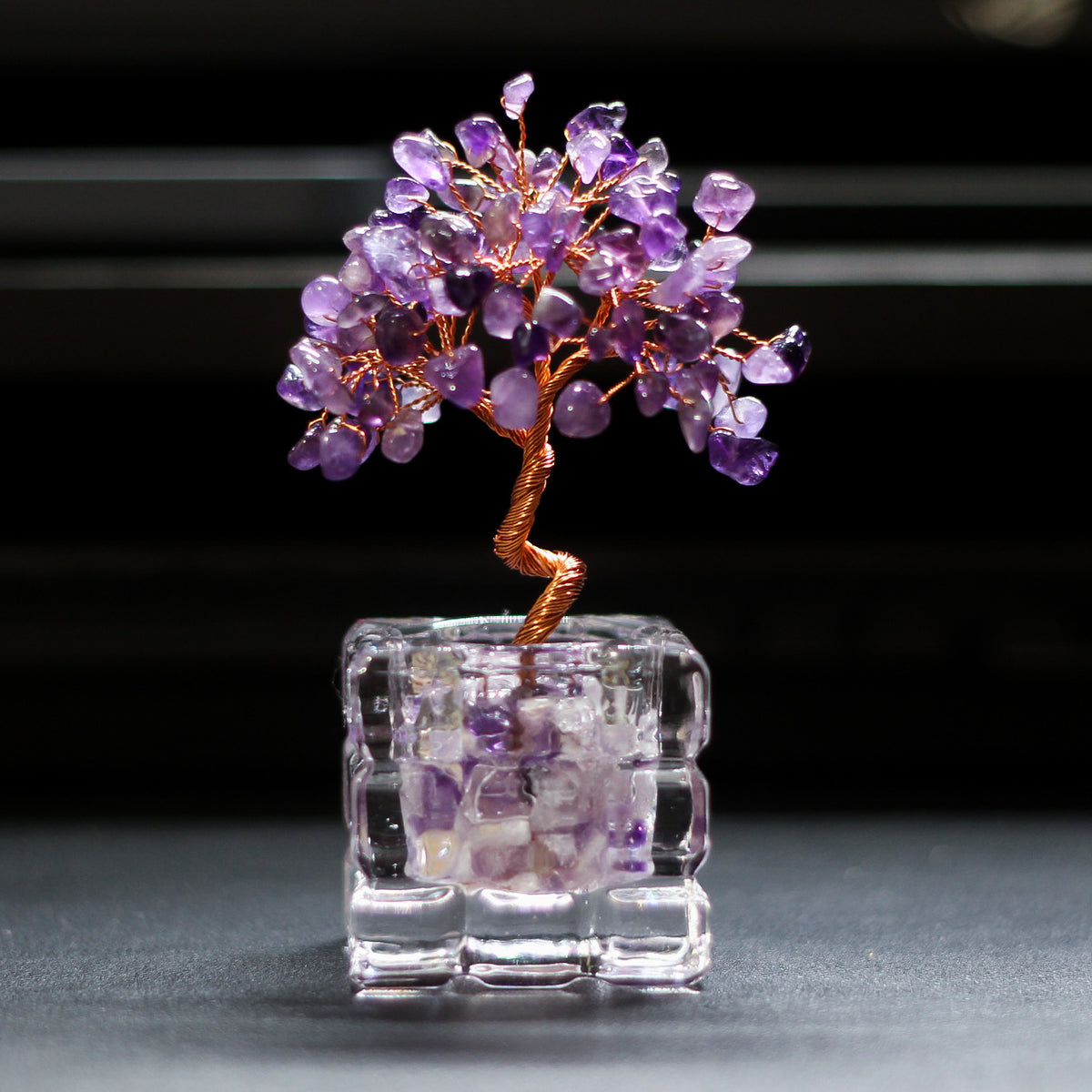 Natural Crushed Crystal Chips Money Tree Handicraft Ornament, Cinnabar Crystal Tree Home Office Desktop Decor, Prosperity Luck Gift for Housewarming & Business