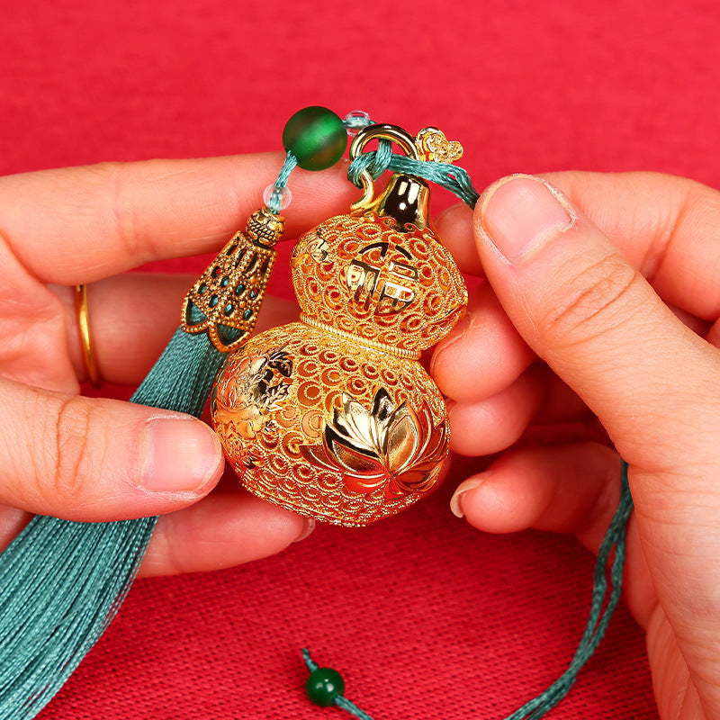 Brass Filigree Wu Lou Gourd Ornament, Mini Hollow Openable Brass Gourd Pendant, Fortune & Longevity Hanging Craft for Home Desktop Decor